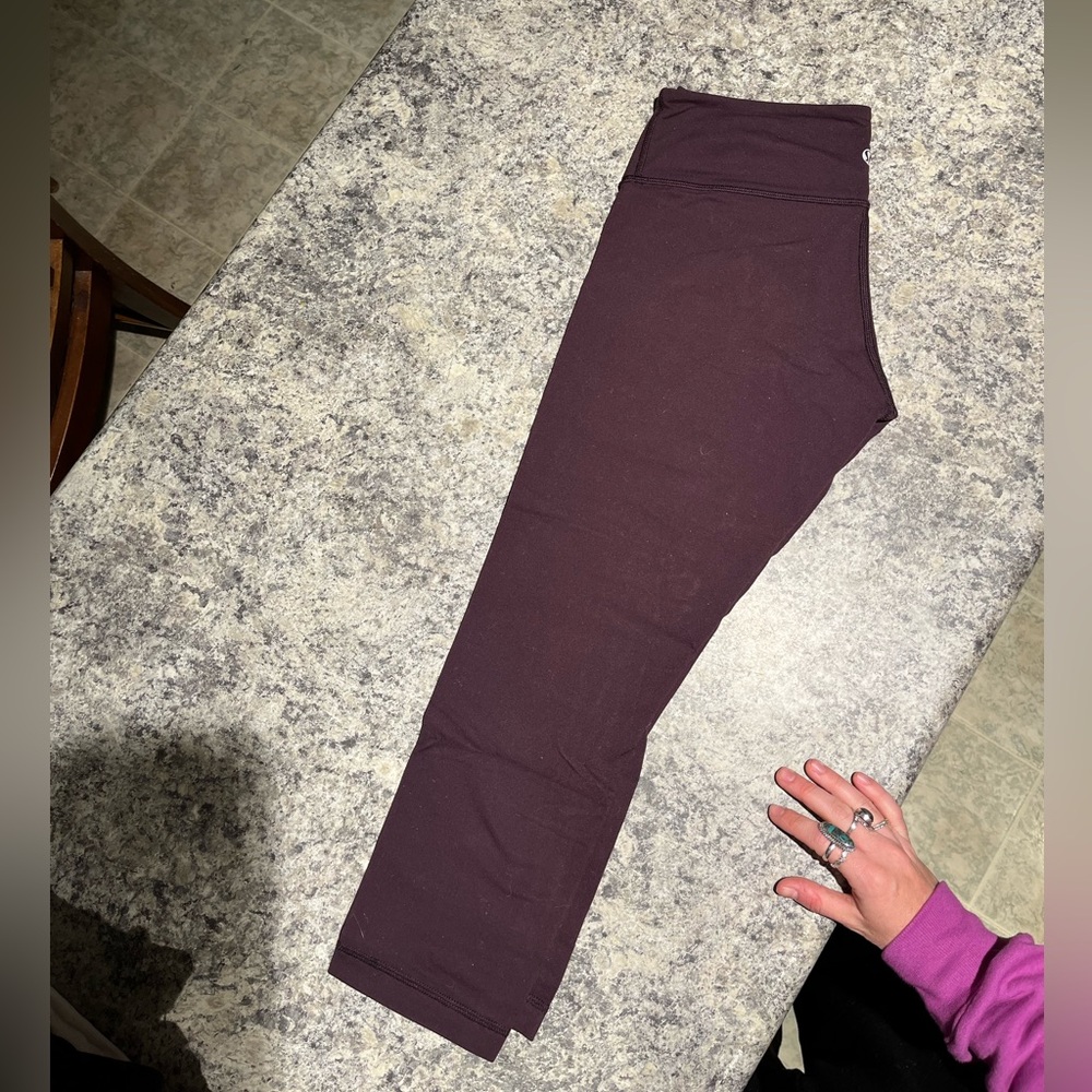 🍀 Eggplant purple lululemon yoga crop leggings